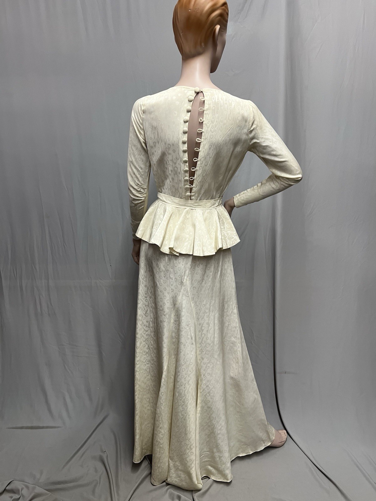 1930’ Ivory Moire Tafetta Evening Gown Antique
