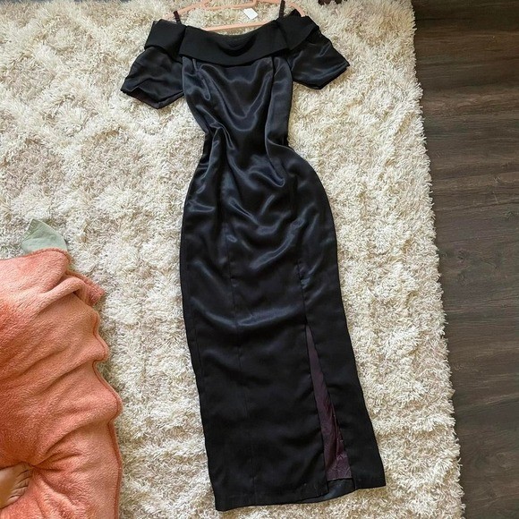 Vintage 80s / 90s Formal Prom Gala Off the Shoulder Coquette Gown