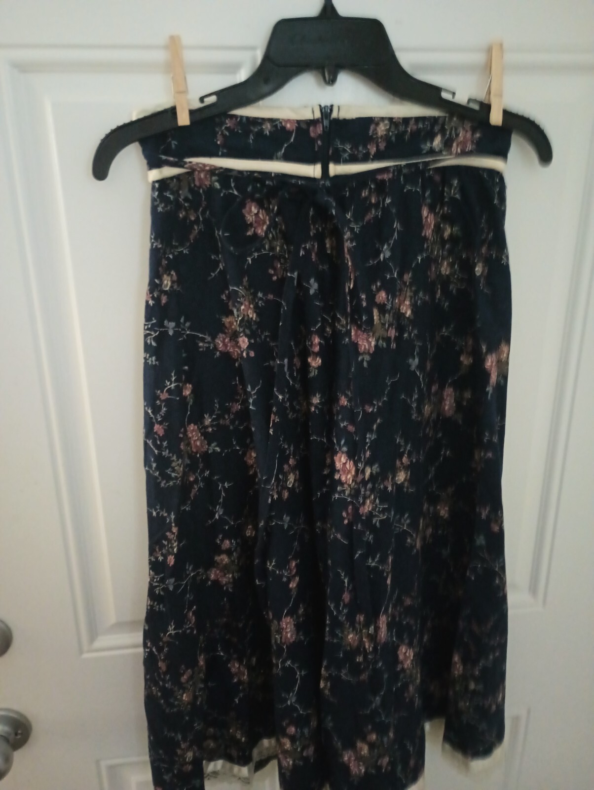 Vtg GunneSax 70s Navy Floral Midi Skirt Jrs Sz11 Pls Measure 28″ Waist READ