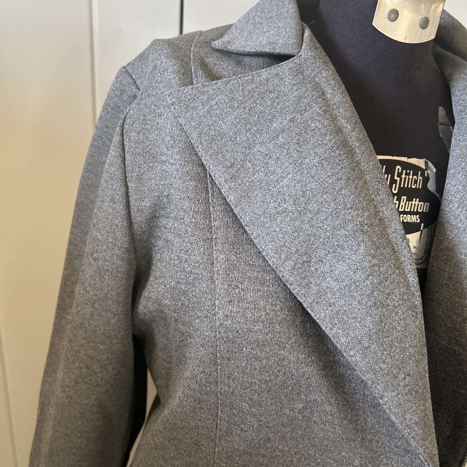 Vintage 1970’s Eastmoor Stretch Knit Gray Suit Size 15/16