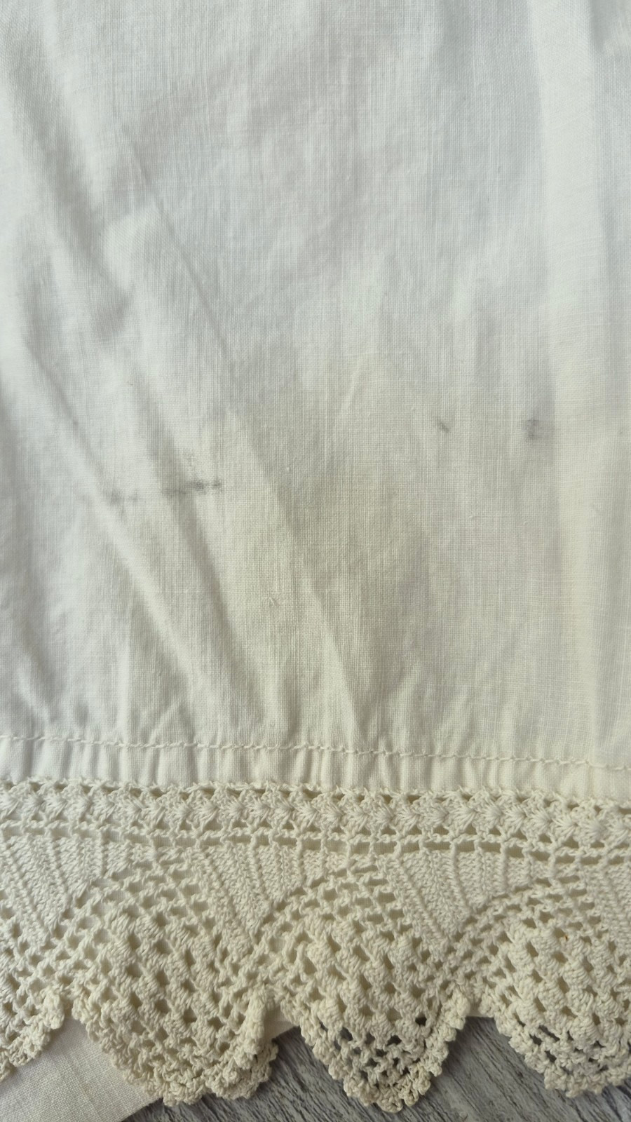 ANTIQUE VICTORIAN WHITE COTTON PETTICOAT SKIRT W/ CROCHET LACE – Waist 24″