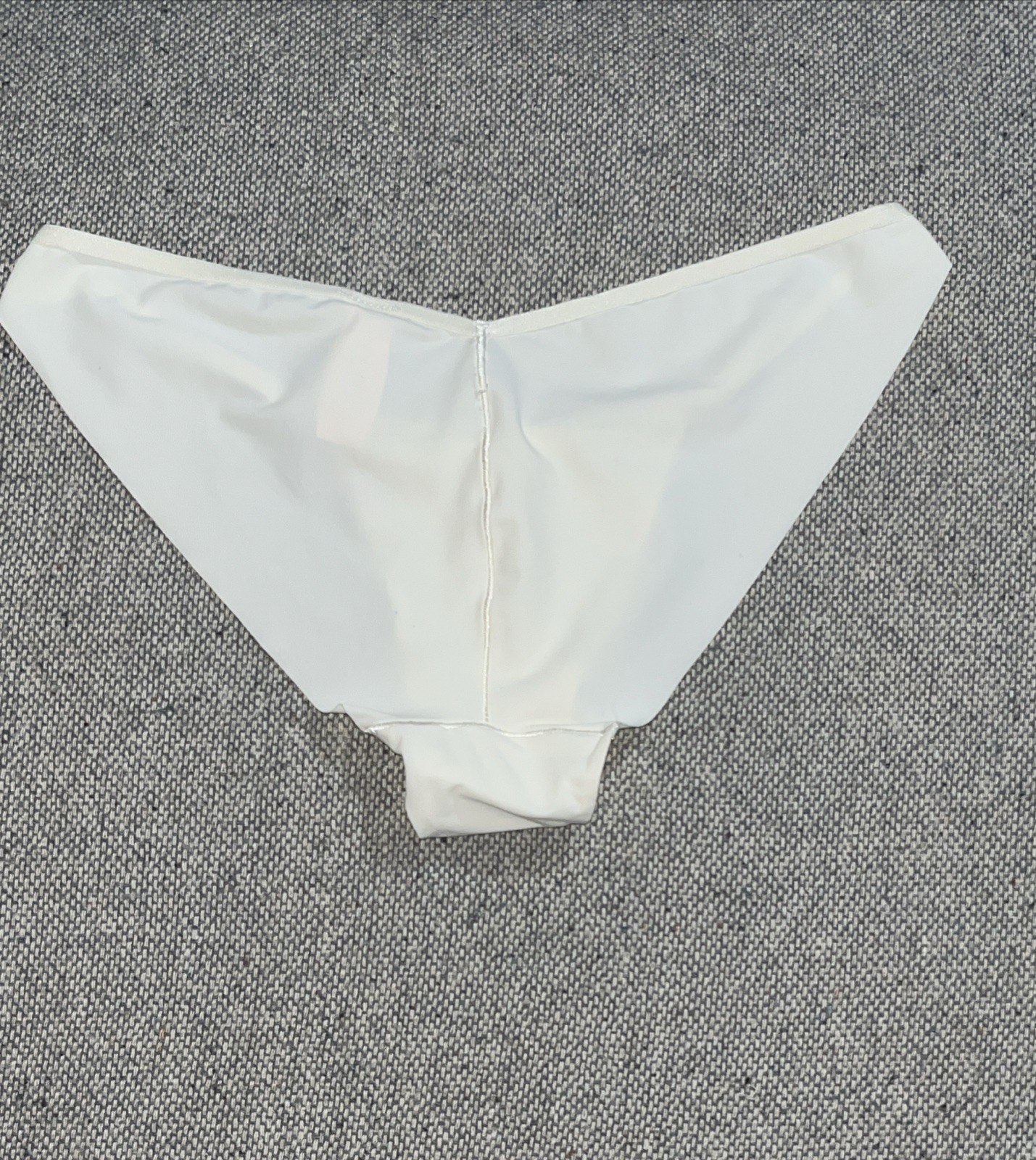 Victoria’s Secret Smooth Sexy Gold Rings Ivory String Bikini Sissy Panties L XL