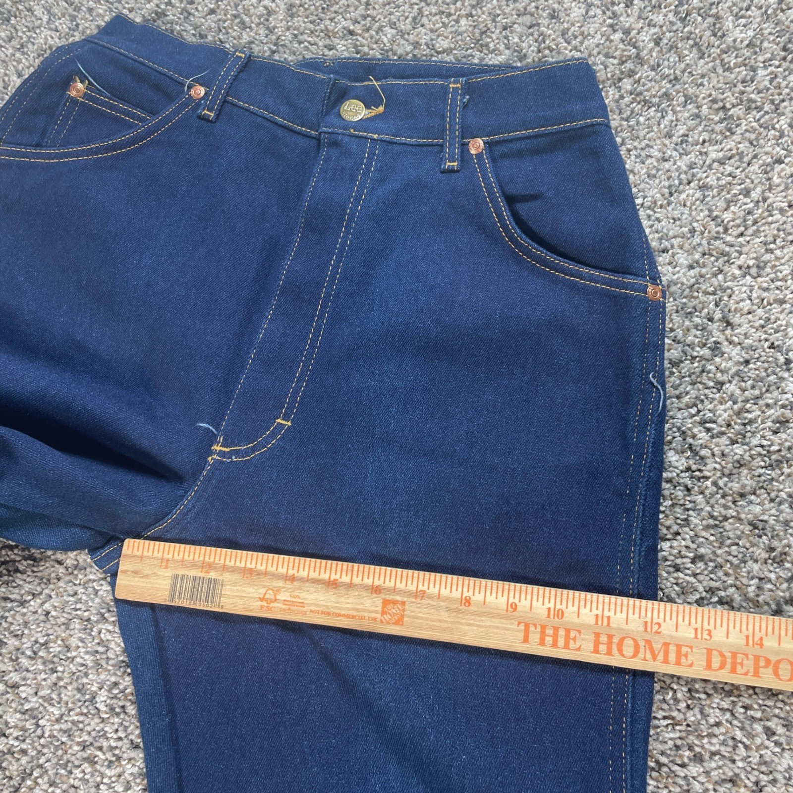Vintage Lee Women’s 29×34 Jeans High Waisted Straight Leg Dark Wash Indigo USA