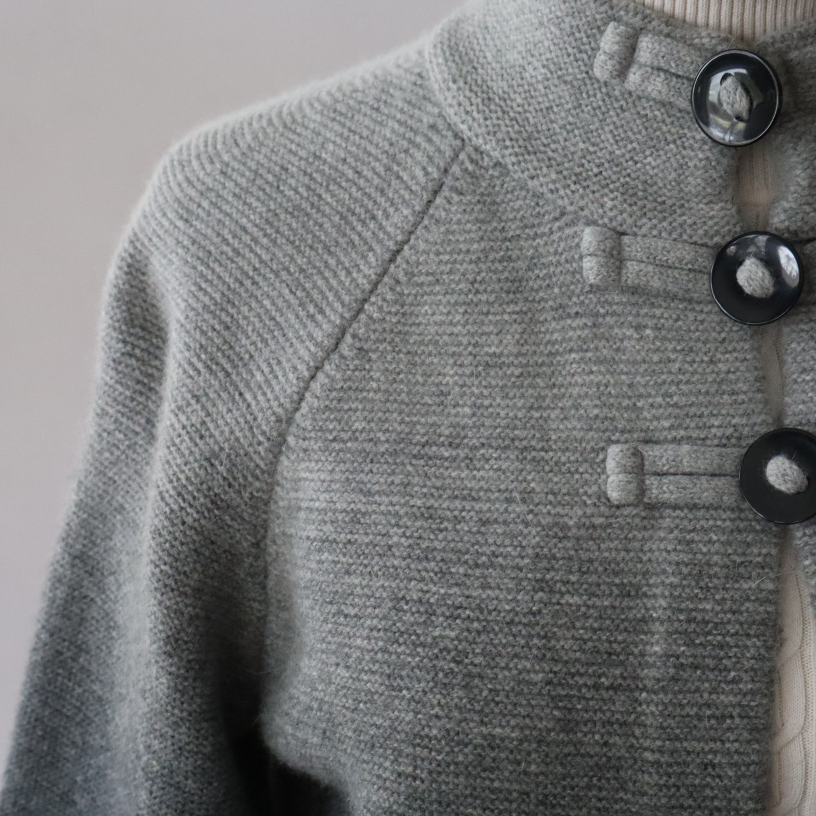 Vtg Women’s Jones New York Cardigan Sweater Heather Gray, Black Sz Lg