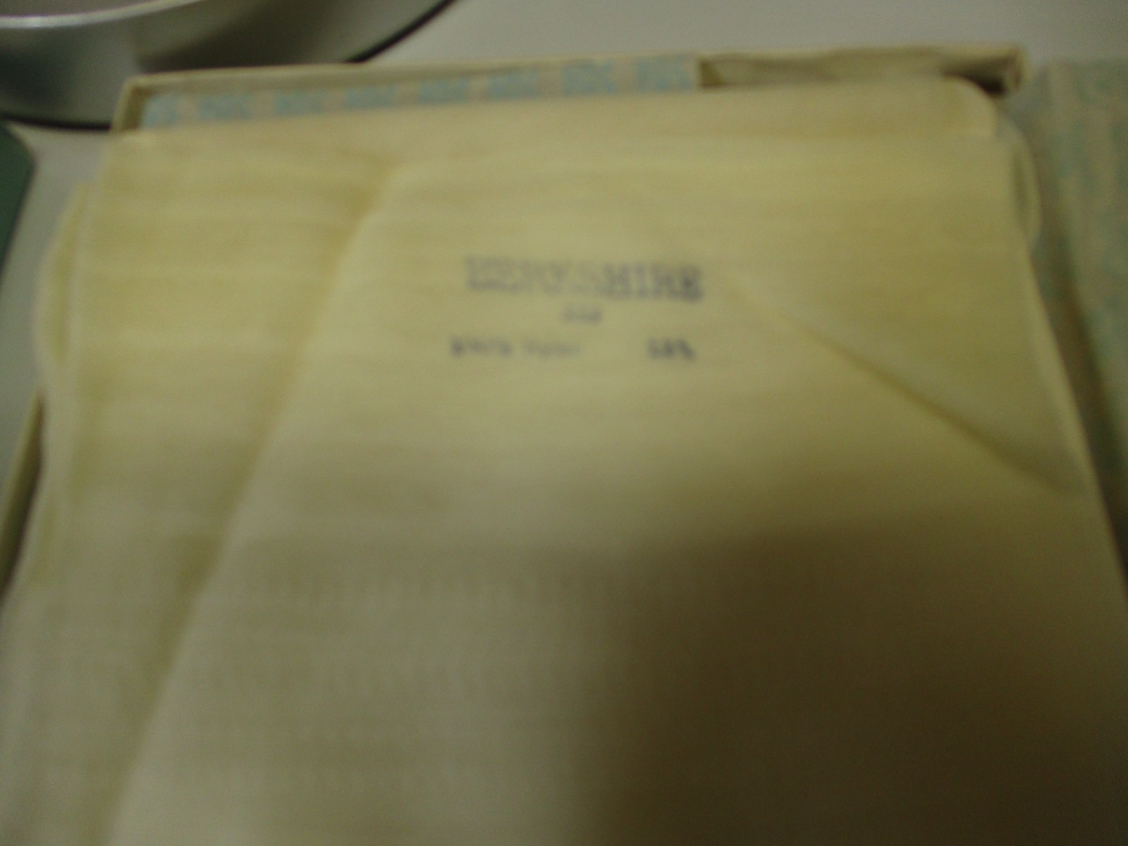 1PR VINTAGE BERKSHIRE RHT SHEER SHINY FLAT KNIT NYLON STOCKINGS SZ 11 LONG WHITE