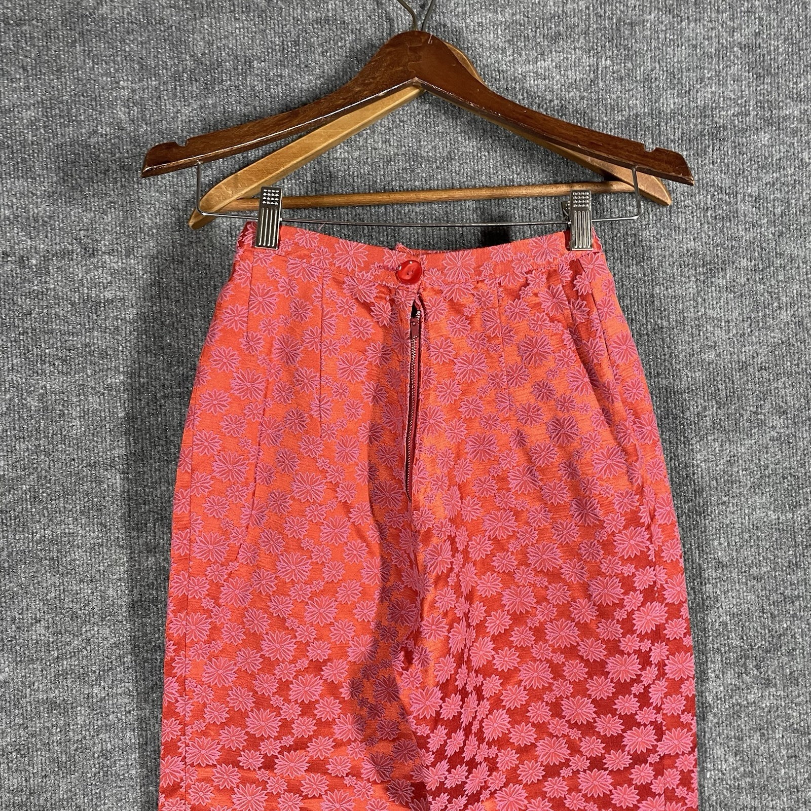VINTAGE 60s Evelyn Pearson Lounge Suit Embroidered Silk Floral Mod Oriental