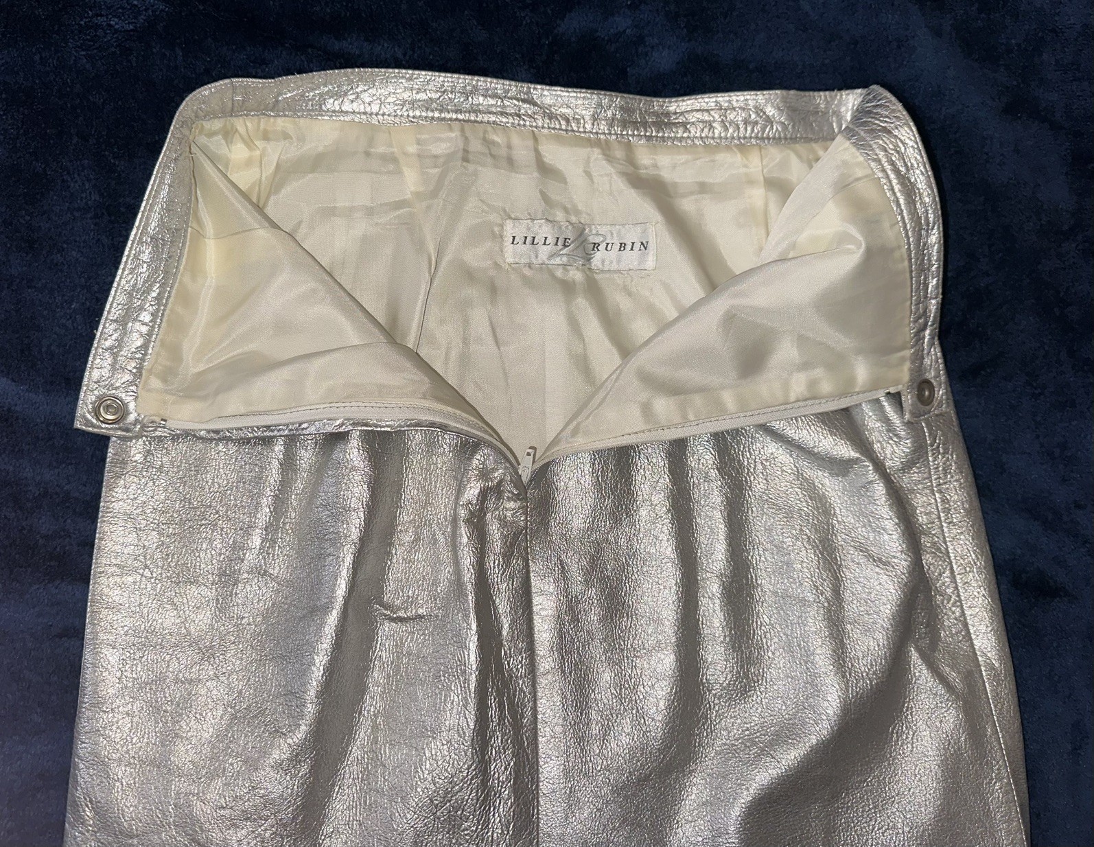 Lot 2 80s/90s Vintage Leather Teal/Silver Pencil Skirts 6,Liilie Rubin/Carabella