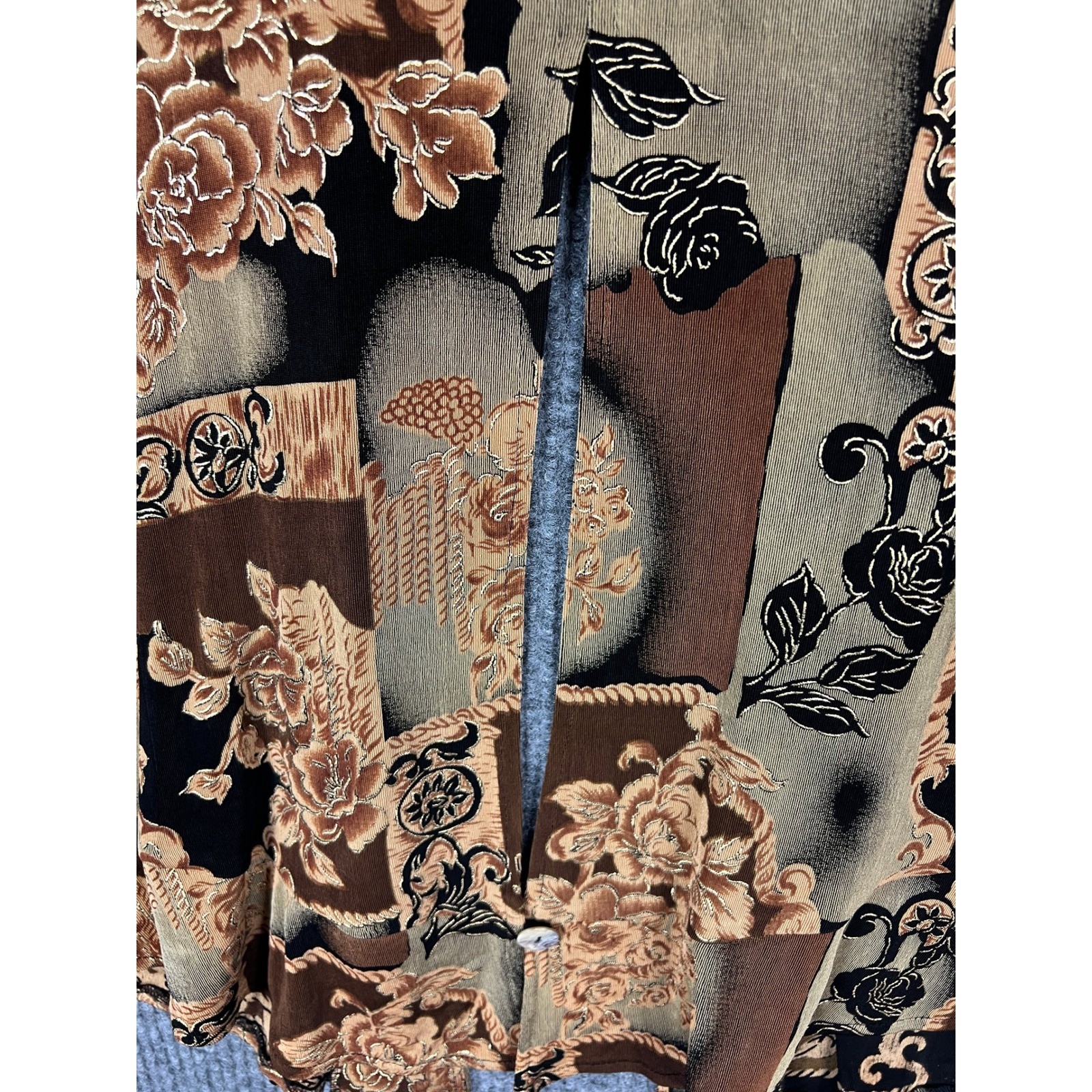 Vintage Whimsigoth Dark Romantic Floral Shirt R&M Richards L Metallic Slit Back
