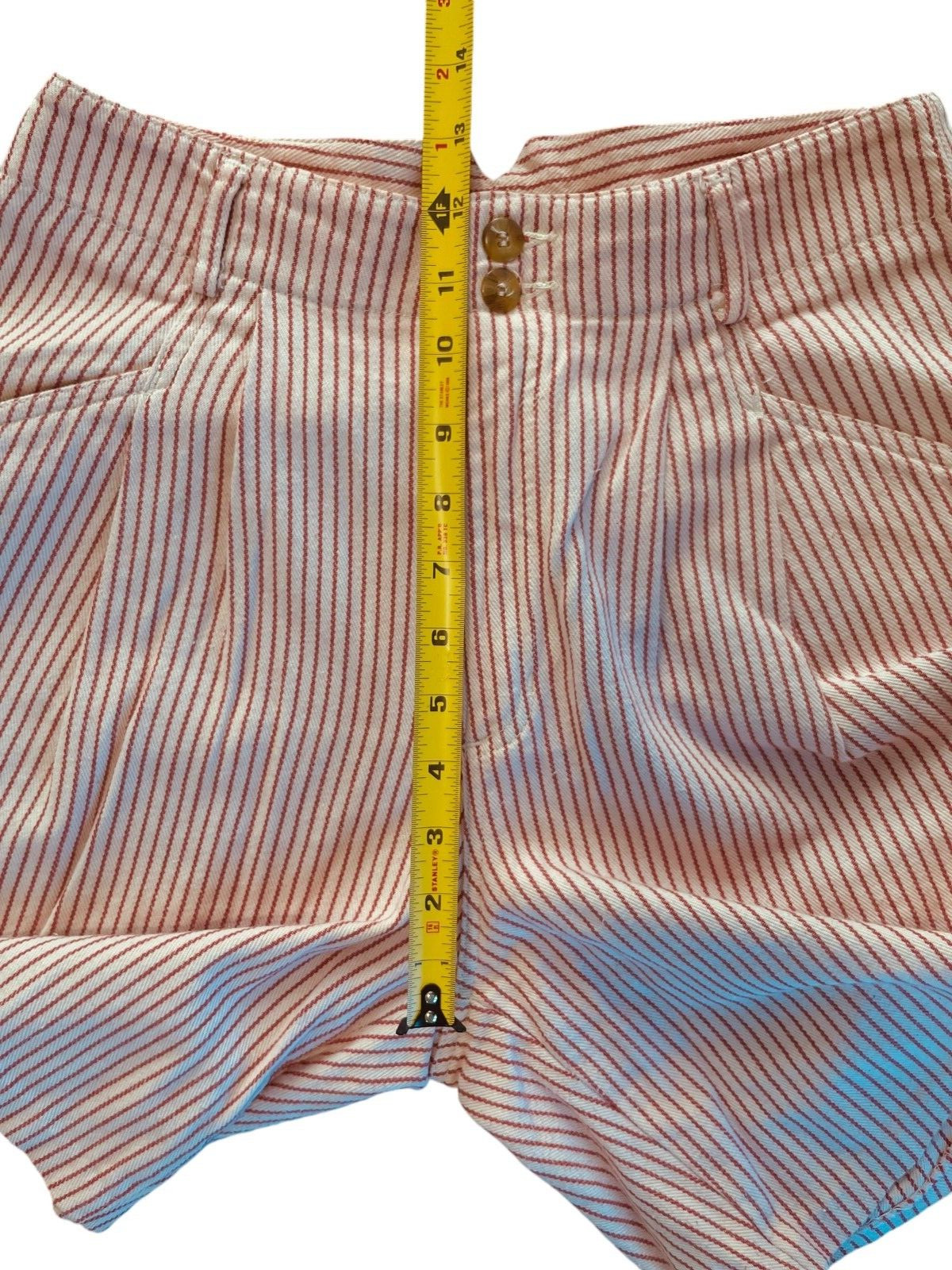 VINTAGE Lizwear by Liz Claiborne Pink Red Striped High Rise Shorts 10 USA