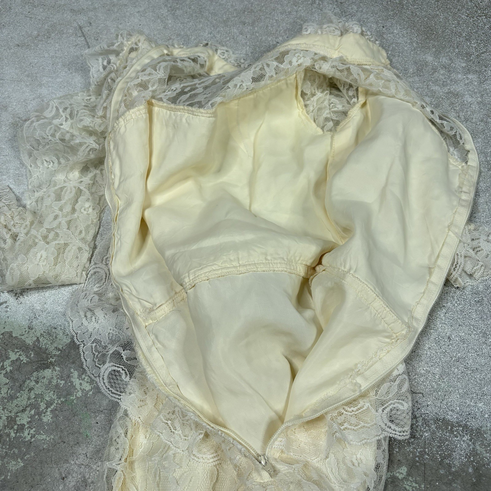 Vintage 1970s Bohemian Whimsical Prairie Lace Ivory Dress Size 8/9 Cottagecore