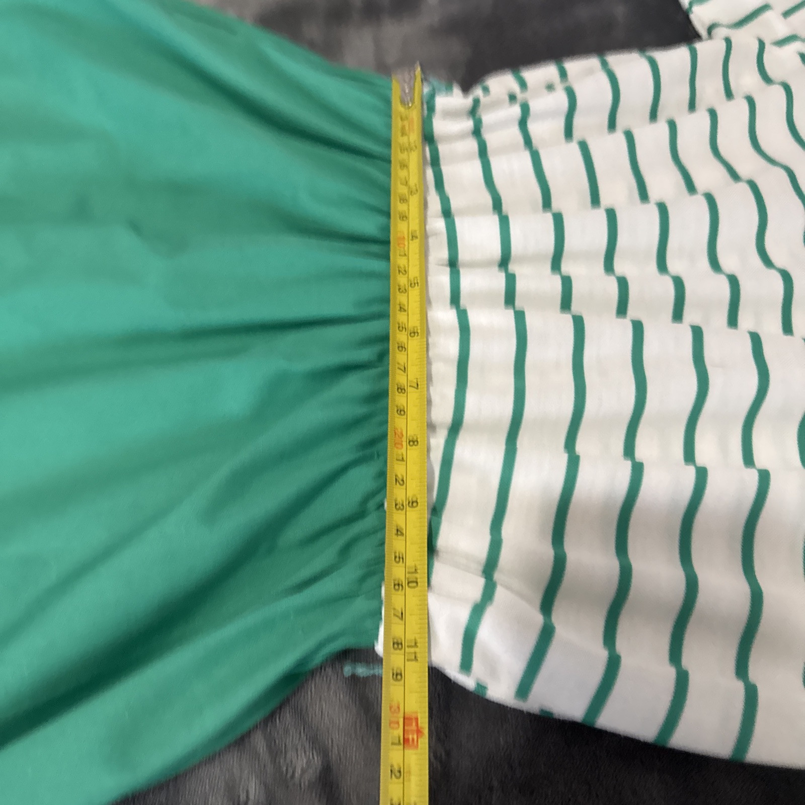 VTG „The Sportsdress” By Sears, Green, White Size Is Smaller. See Measurements.
