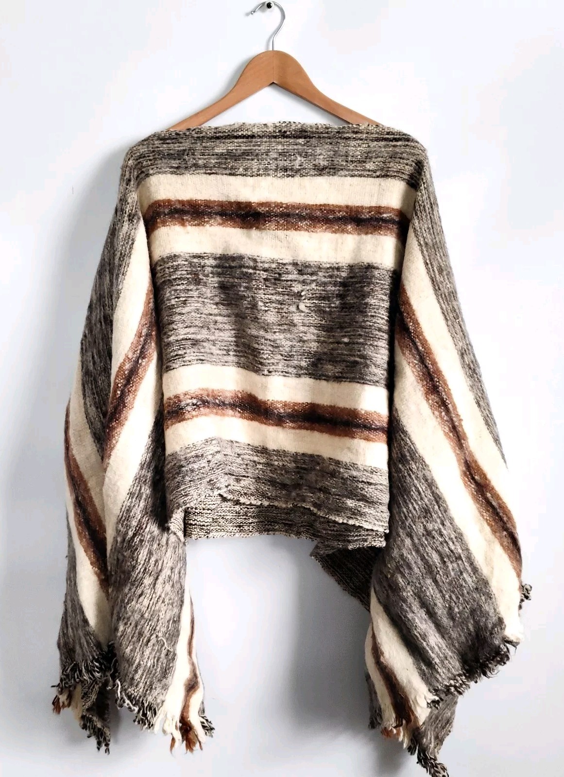 Vintage Womens Hand Knit Alpaca Llama Wool Poncho One Size Cream Brown Striped