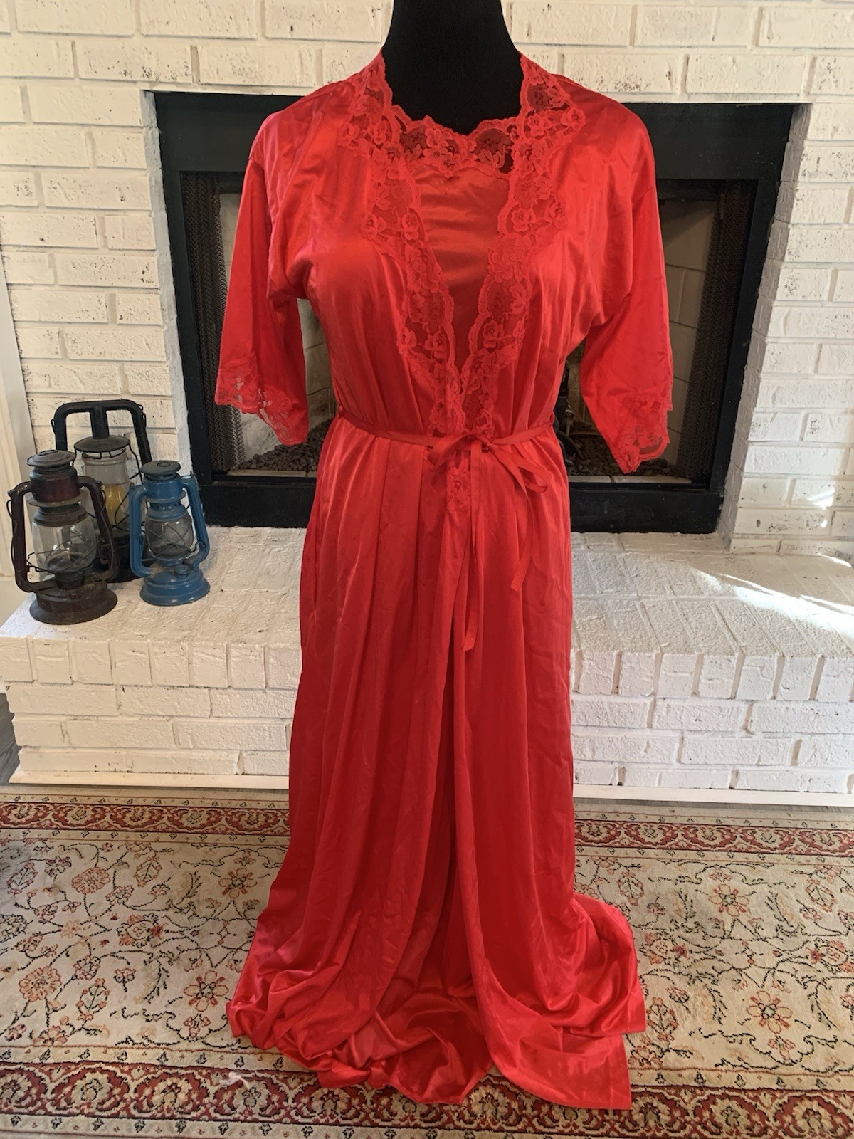 60’s GIGI Peignoir 2 Pc Set Long Nightgown Robe Red Lacey Classy Elegance Sz M/L