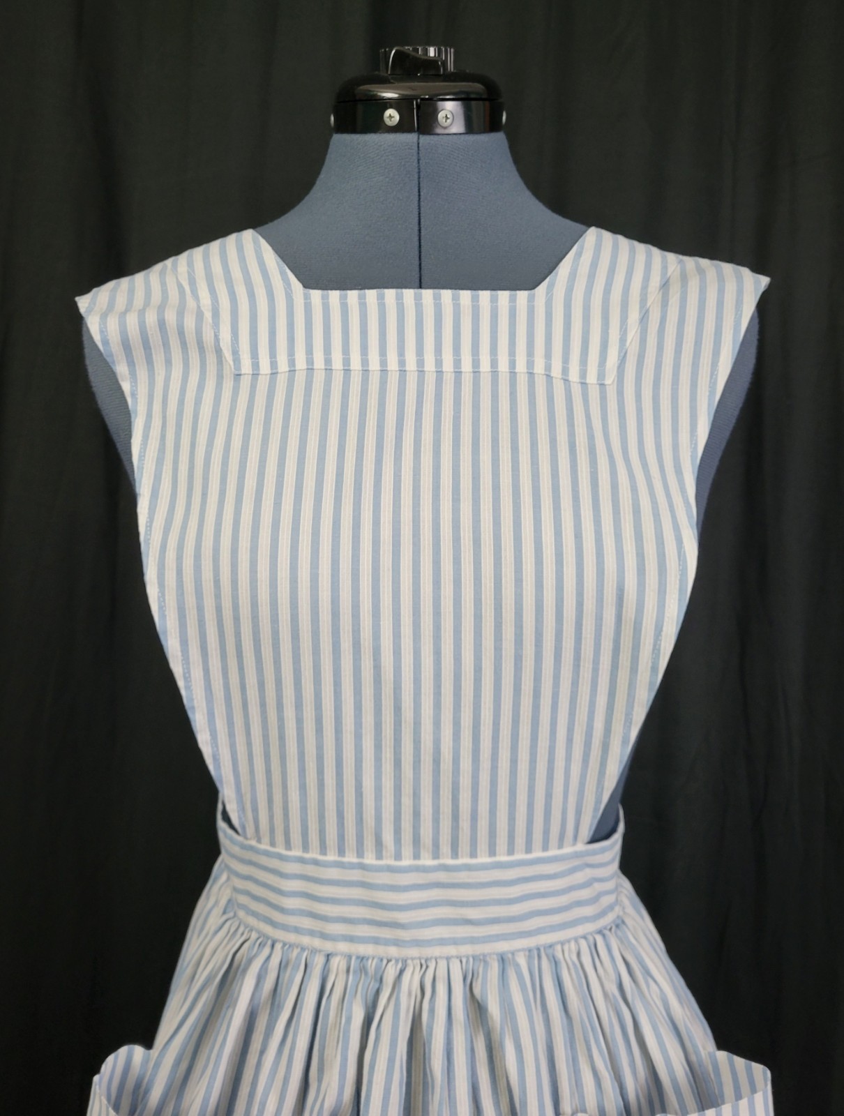 Vintage Blue & White Striped Apron w Bib & Patch Pockets Handmade?