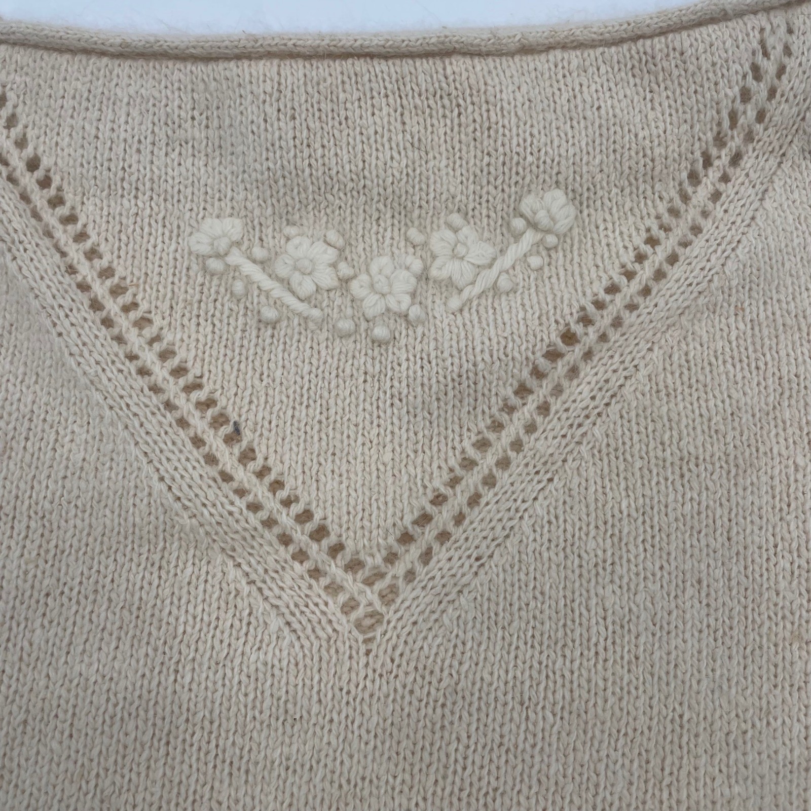 Vintage It’s Pure Gould Silk Angora Lambswool Sweater Cream Floral Pearl Large