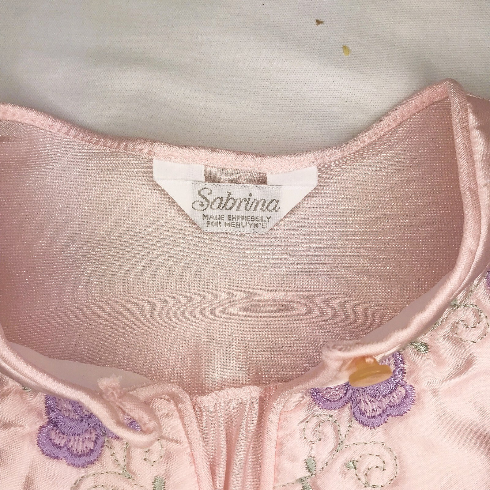 Vintage Sabrina By Mervyn’s Long Pink Nylon Night Gown w/ Embroidered Flowers