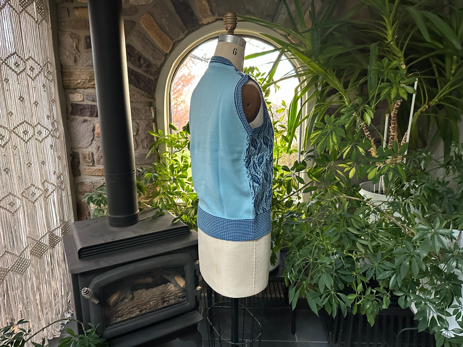 Vintage 1970s 2 Tone Blue Scoop Neck Sweater Knit Vest Sweater Bee Banff