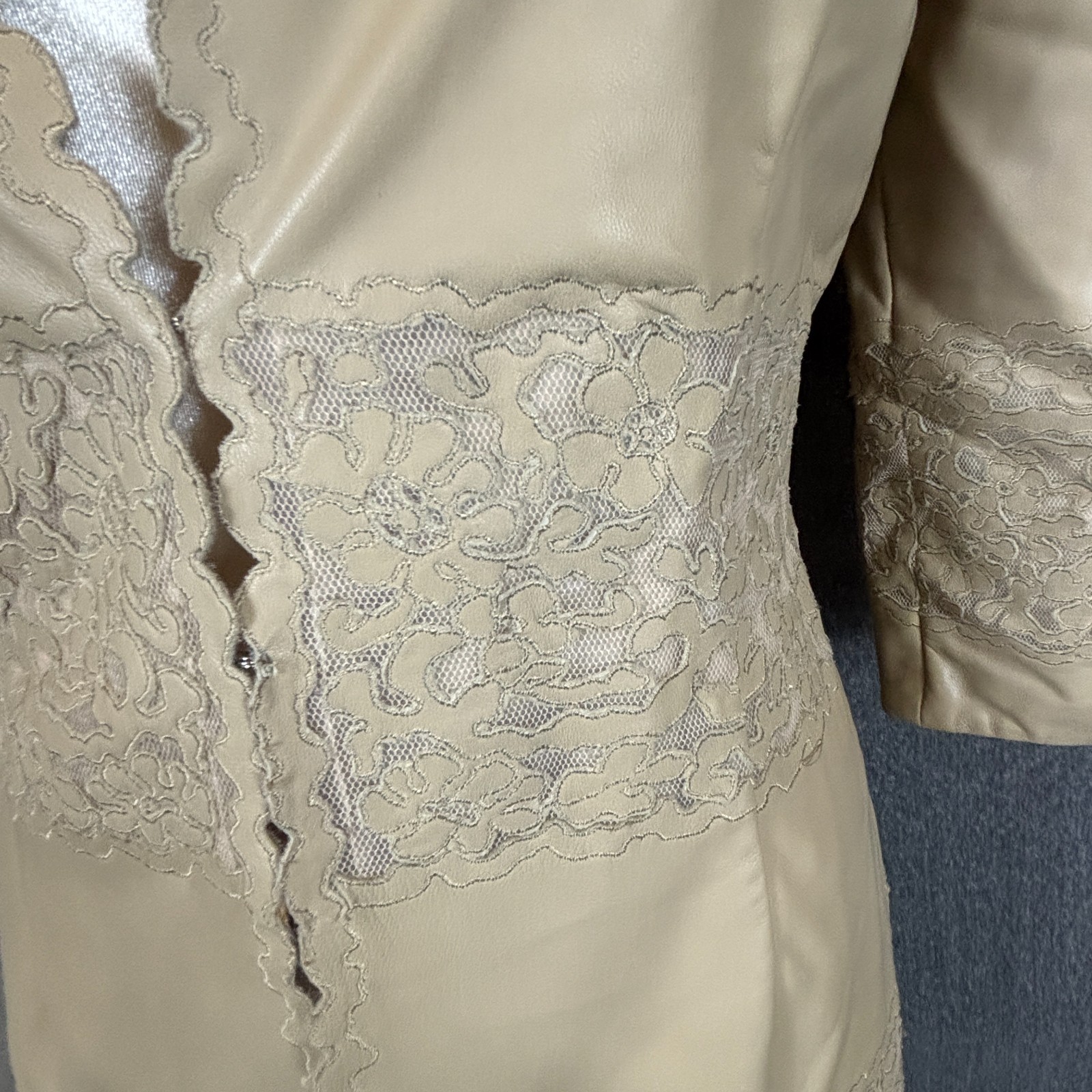 VTG The Wrights Coat Lace Dress Womens Small Tan Leather Scalloped Hem Outdoor
