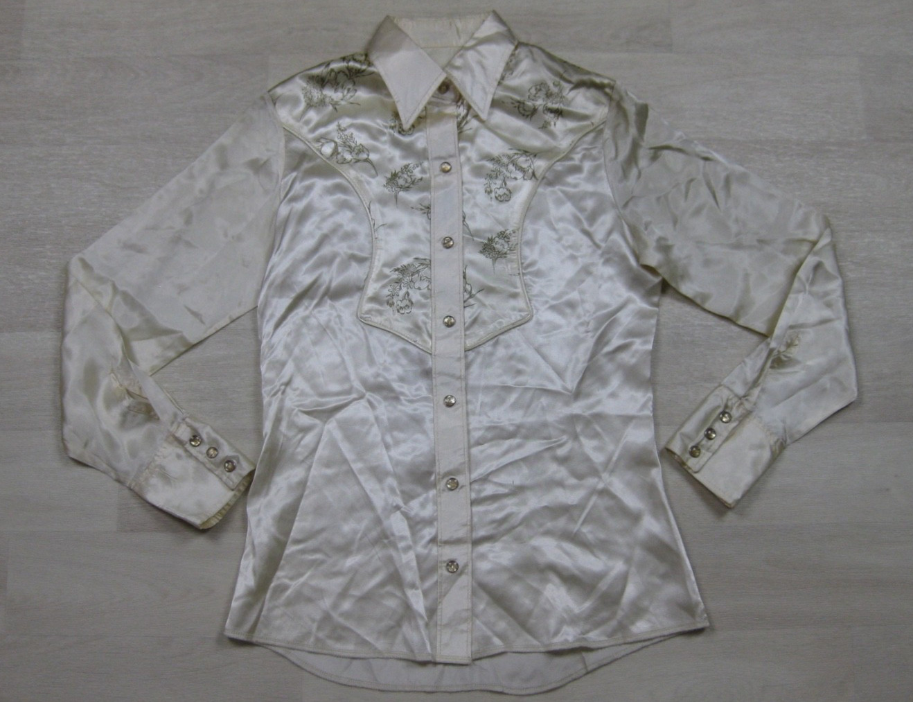 Vintage 70s Wrangler Shirt Womens (30) Satin Pearl Snap Western Cowgirl Floral