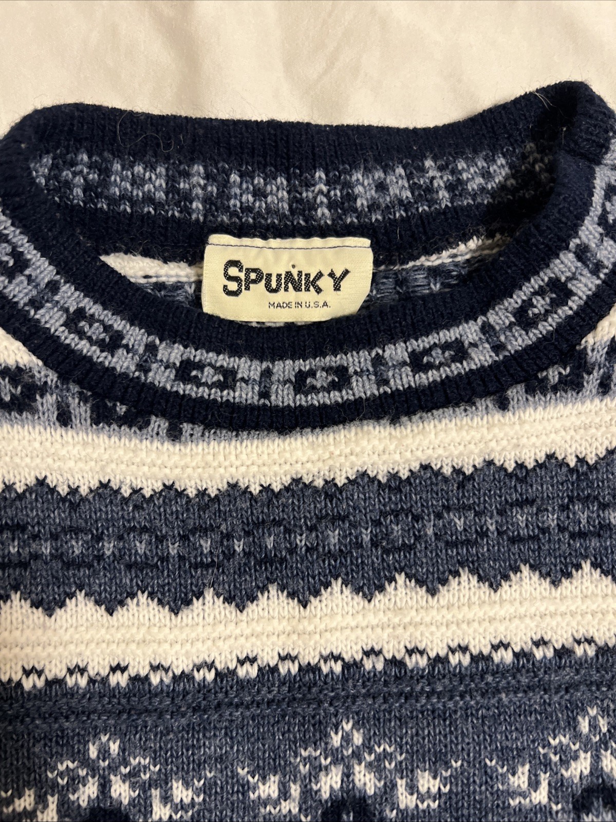 Spunky Vintage Blue And White Sweater 100% Acrylic Made in USA XL/2XL Unisex