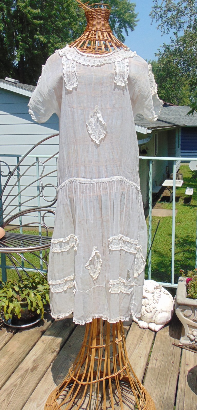 1920s White Organdy Drop Waist Dress w Lace AS IS 38B