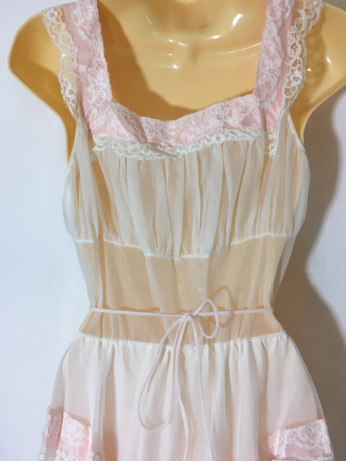 Vtg Double CHIFFON & Nylon NIGHTGOWN Dress FLORAL Lace White Pink Ribbon Eye-ful