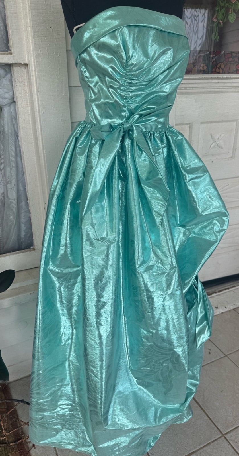 Vintage 80’s Aqua Green Lame’ Ball /Prom Gown Bustled Bow TD4 Eletra size 11/12