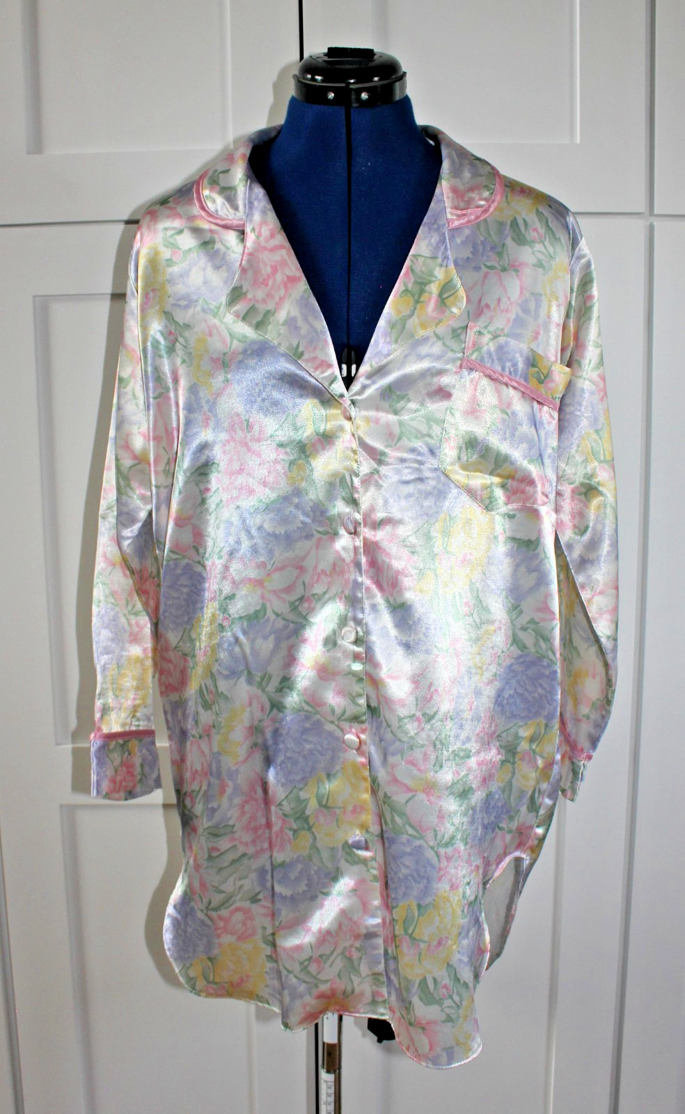 Vintage Kathryn Pastel Floral Satin Pajama Fleece Lined Night Shirt Size M