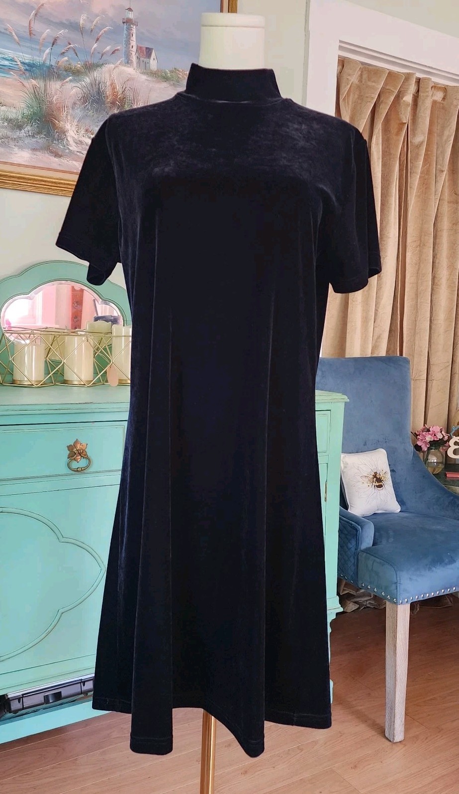 Vintage 90’s Women’s Jacqueline Ferrar Black Velvet Short Sleeve Mid Length…