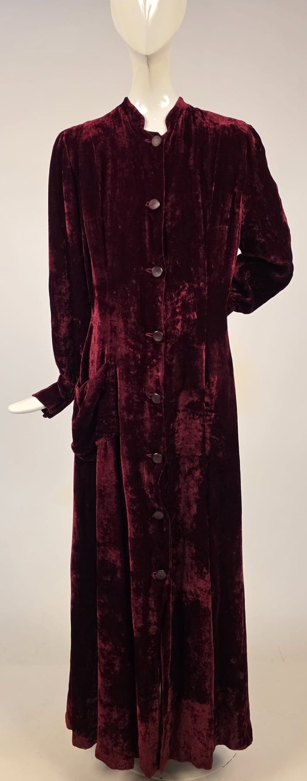POSH ANTIQUE 1930’S BURGUNDY SILK VELVET OPERA COAT W RICH FLORAL LINING
