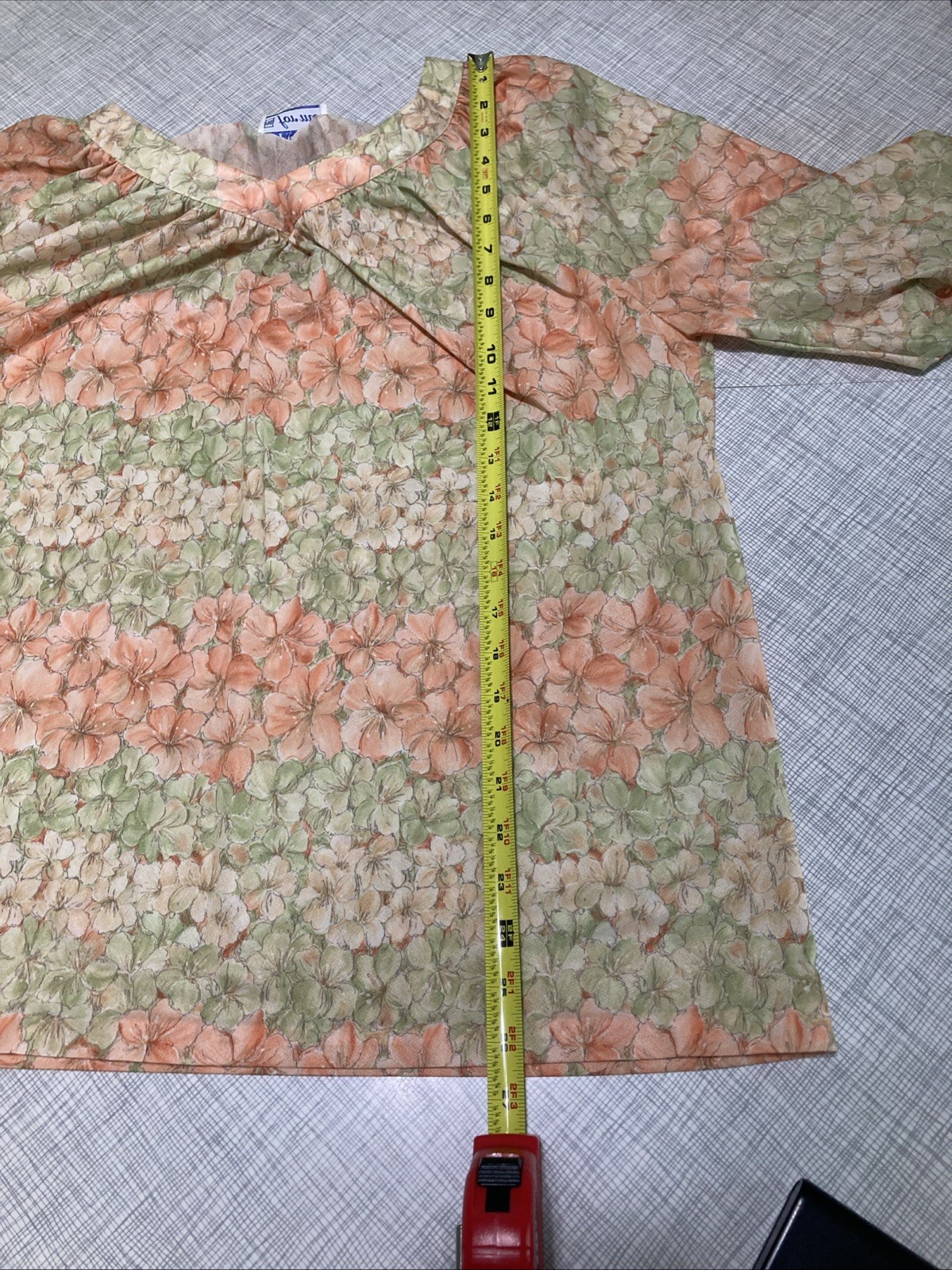 Vtg 70s Ship N Shore Size 40 L/XL Floral Poly Knit Top Sheer Pastel Cottagecore