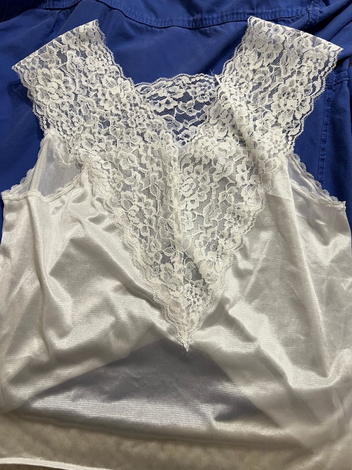 Collections Etc Wide White Lace Cami large Polyester #87077 EUC