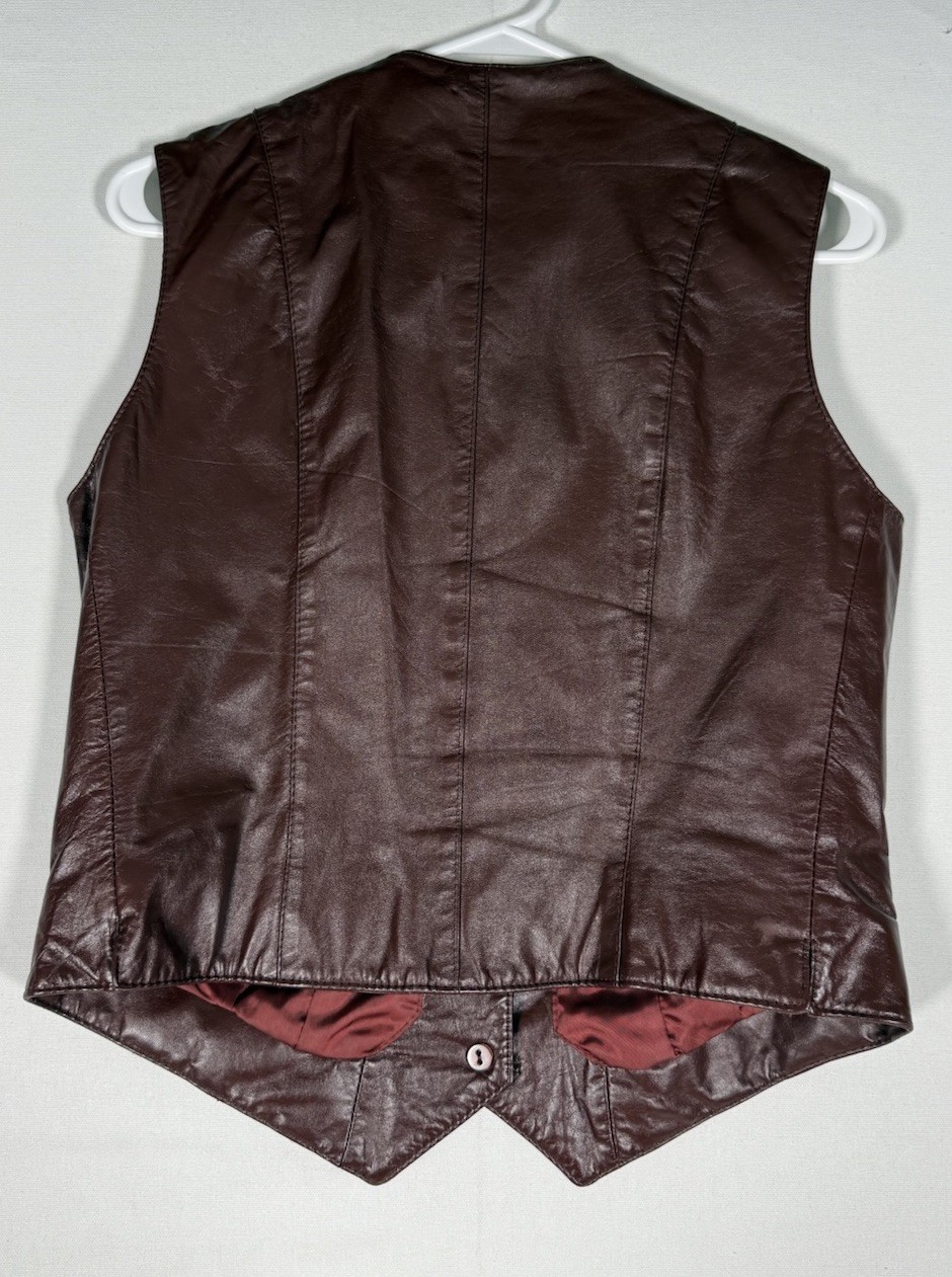 VTG Etienne Aigner Leather Vest Women’s 10 Oxblood Red Sleeveless Hong Kong 70s