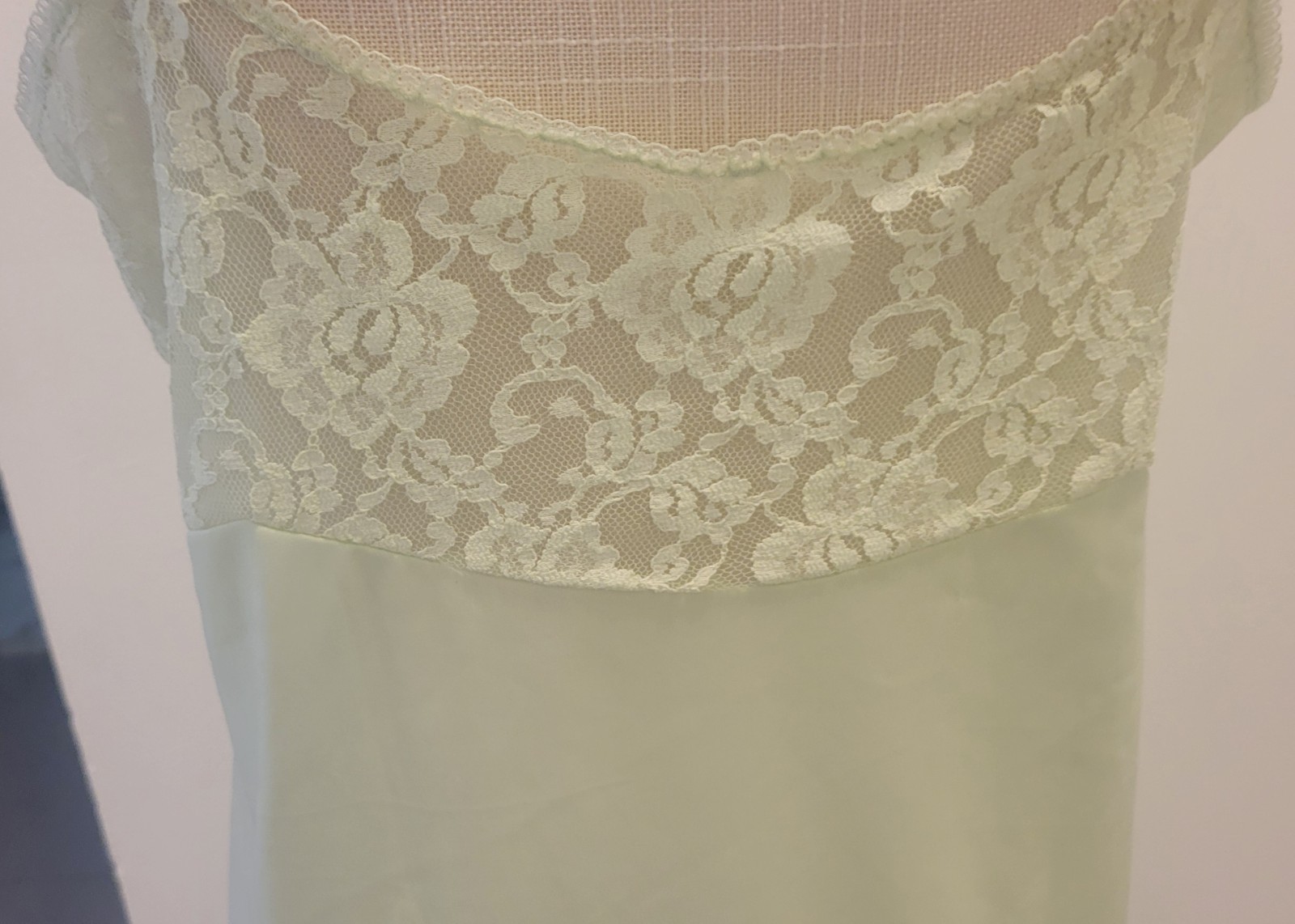 Monsanto Slip Dress L38 Lace Trim Green Nylon Satin Short Ajust.straps U.SA Vtg