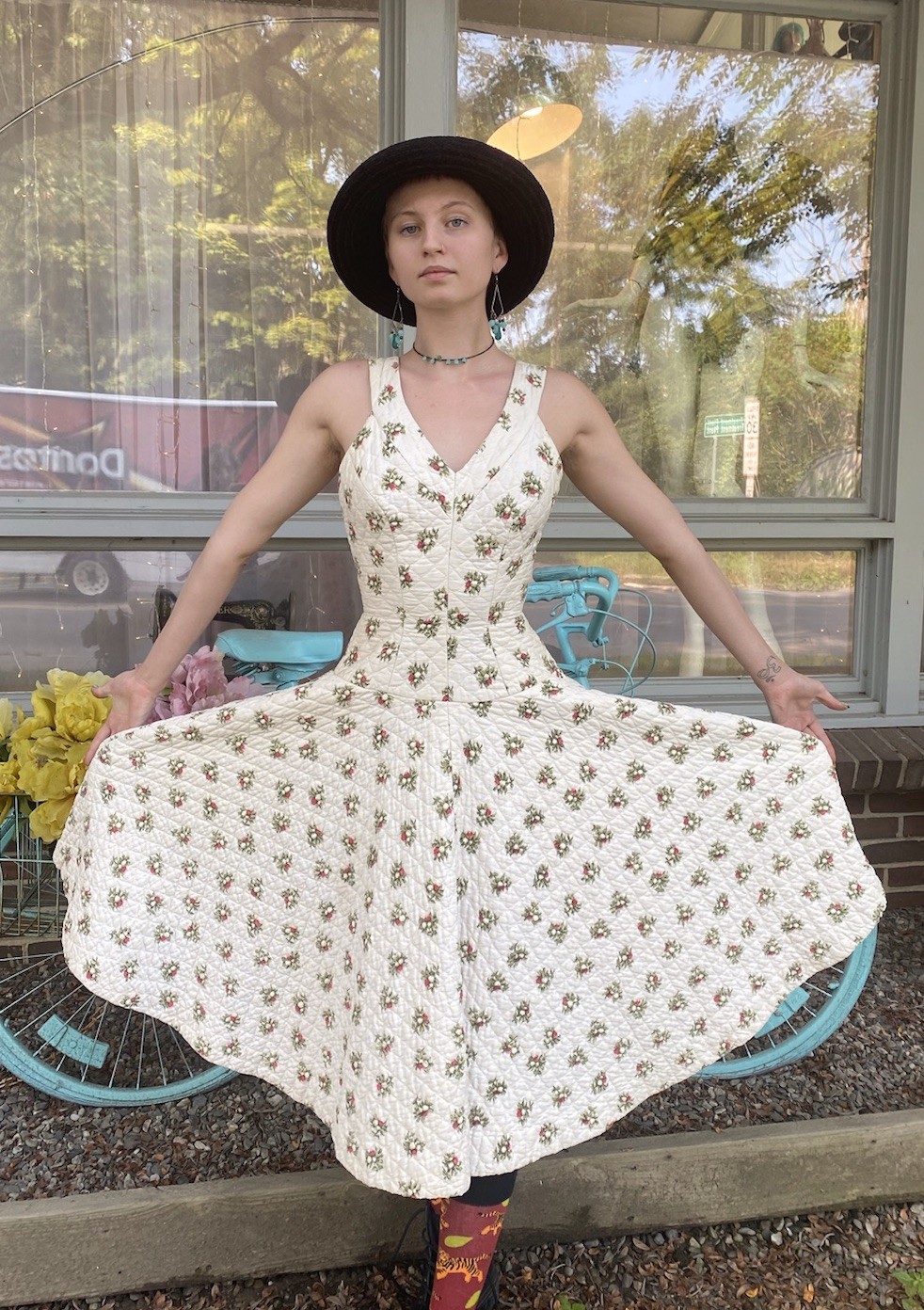VTG 1950s Anne Fogarty Quilted Dress White Floral XS Full Circle Skirt Coquette
