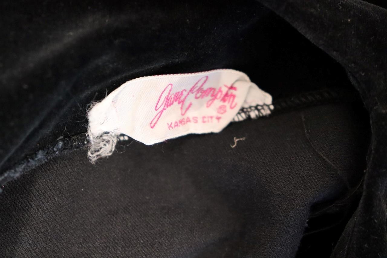Vintage 1960’s Black Velvet Top Size Large Excellent Condition