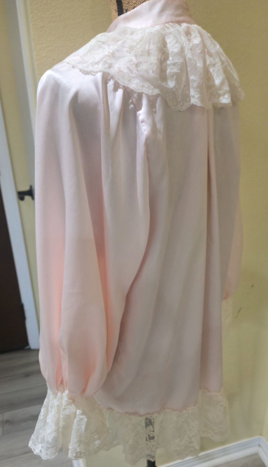 4 Pc Vintage Silky Nightgown Sleep Lingerie Lot Sz Medium