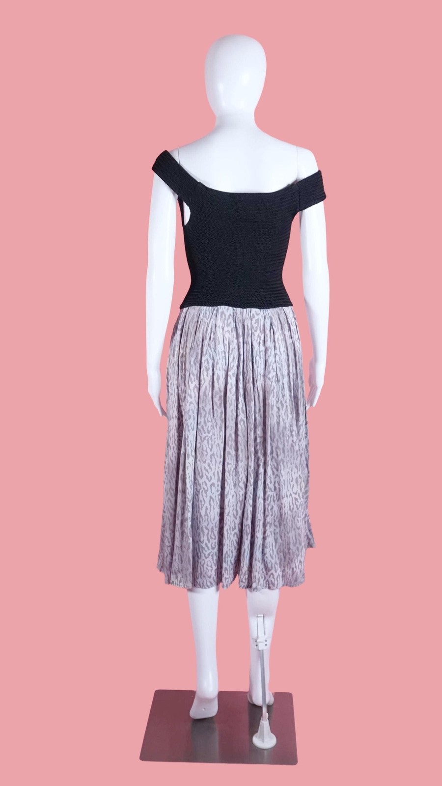 1980s-1990s CLUES COLLECTIONS. Smocked Drop Waist. LEOPARD Print Dress. S-M