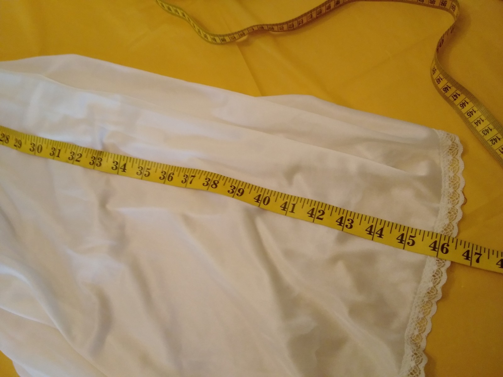 Vintage Sears 2pc Embroidered Bodice Long Nightgown & Robe Small 32/34