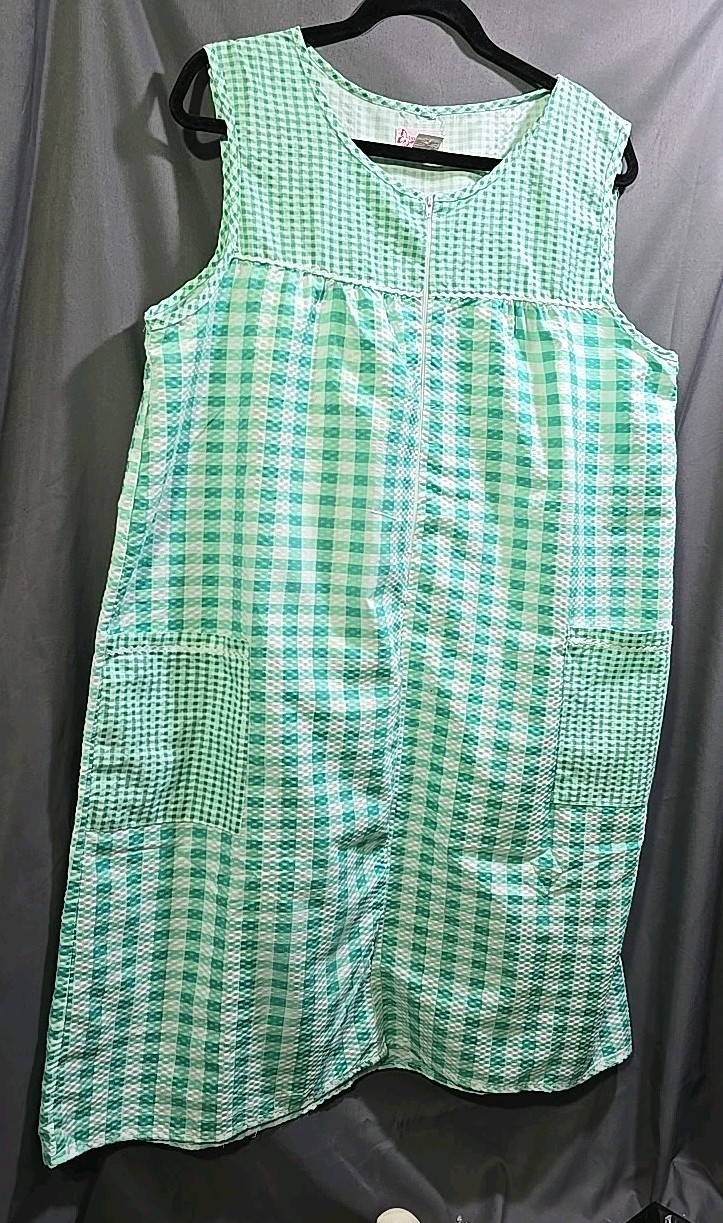 Sexy Retro Housecoat Housedress 1/2 Zip With Pockets Green Gingham 2X