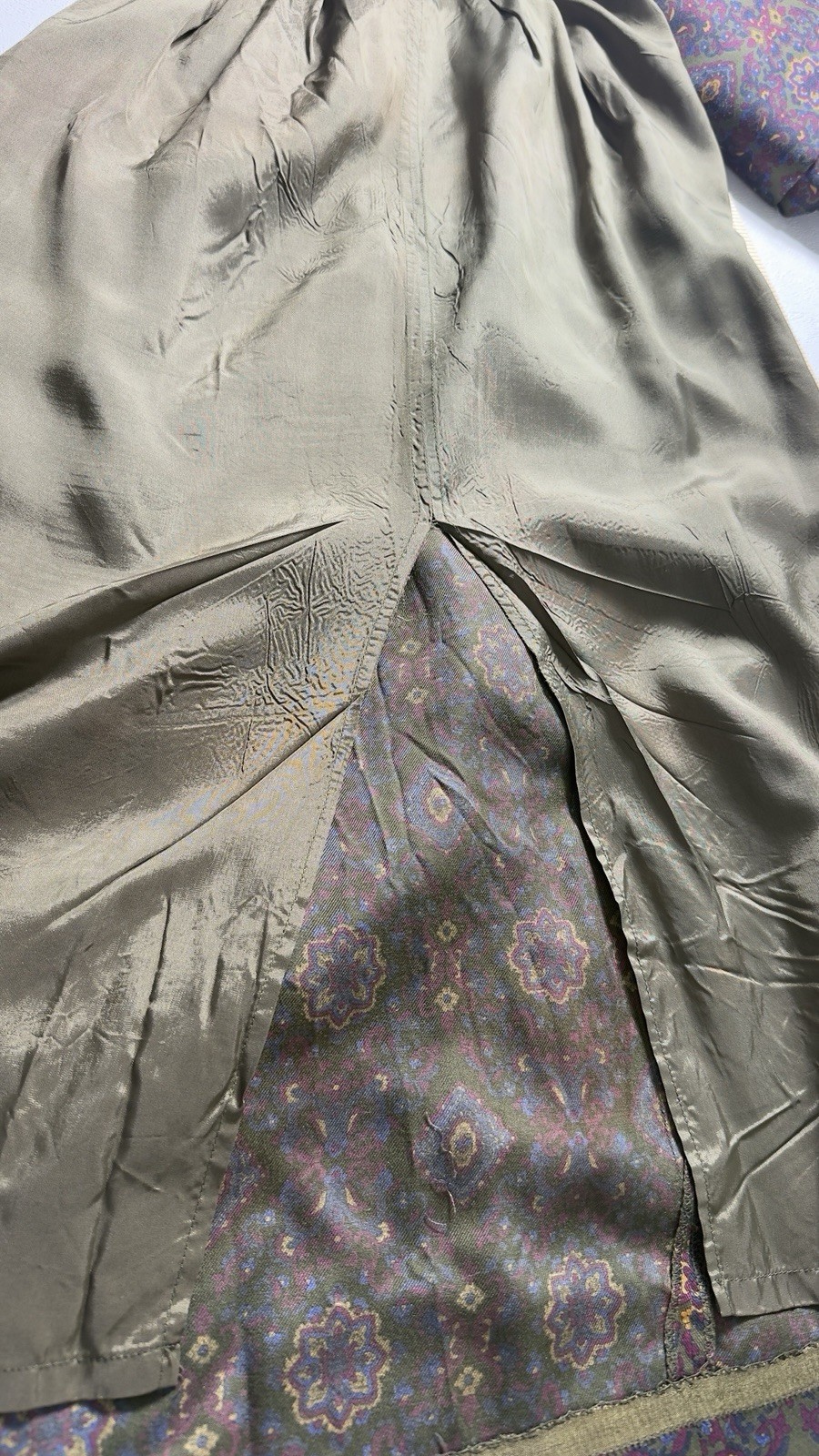 VTG Jos A Bank Skirt Suit 8 Rayon Burgundy GeometricP Paisley Mock Neck Jewish