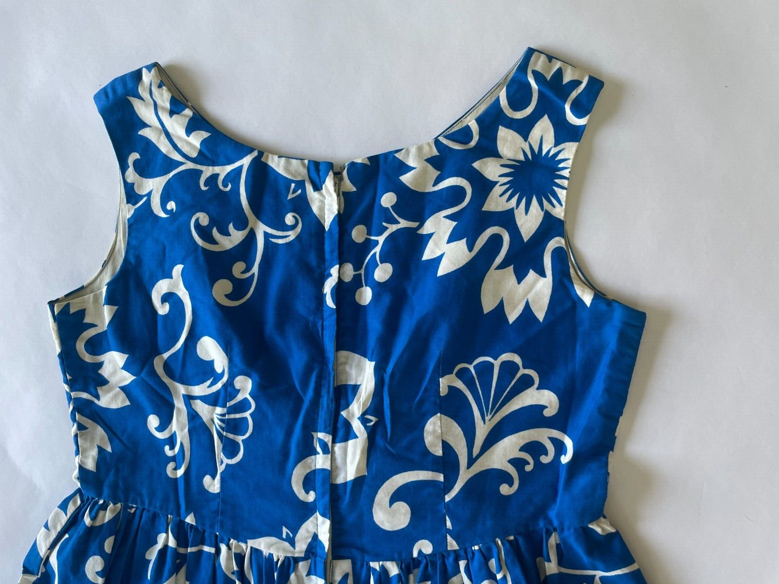 Vintage 1950s Waltah Clarke’s Hawaiian Blue Hibiscus Dress Bow Sm Md S/M