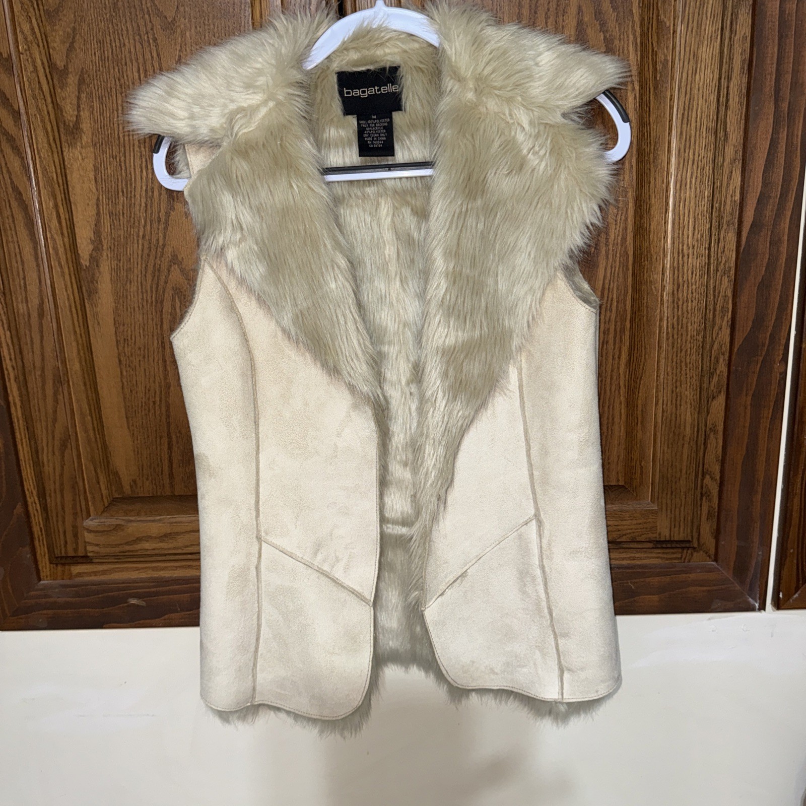 Bagatelle Women’s M Faux Fur And Leather Vest.