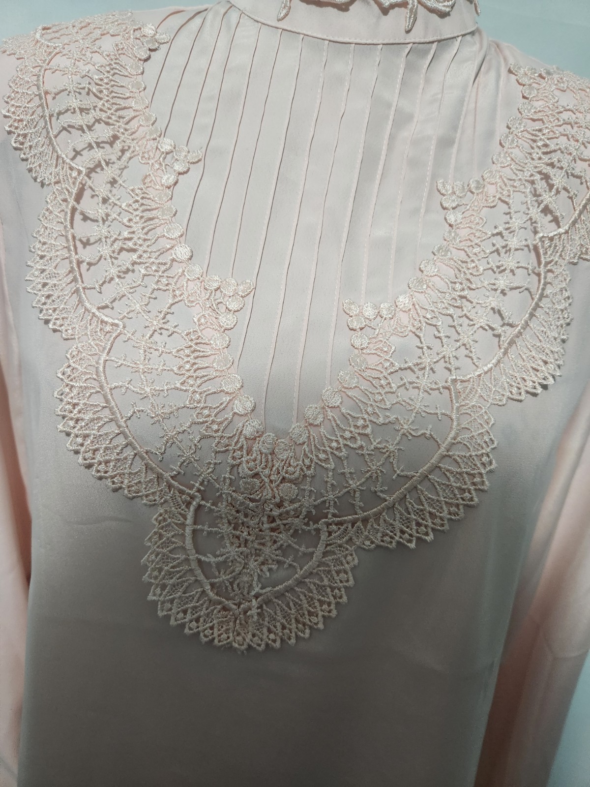 Vintage 80s Yves St. Clair Pink Lightweight Sheer Blouse. Size 8. Faux Pearl