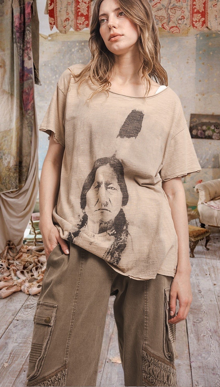 Magnolia Free Style Light Beige Vintage Distressed hippie boho t-shirt top M