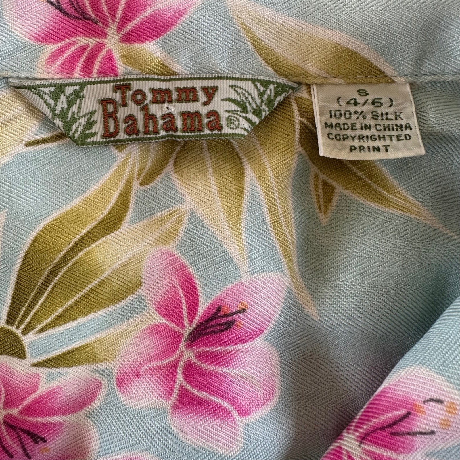 Vintage Tommy Bahama Floral Hawaiian Tropicalcore Camp Shirt Silk Resortwear S