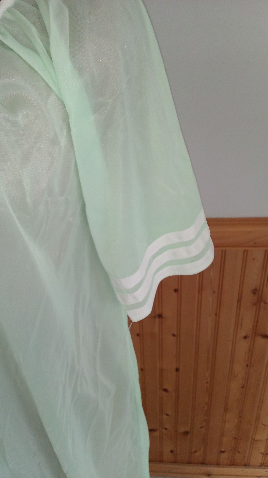 1970’s Nylon Night gown M-L