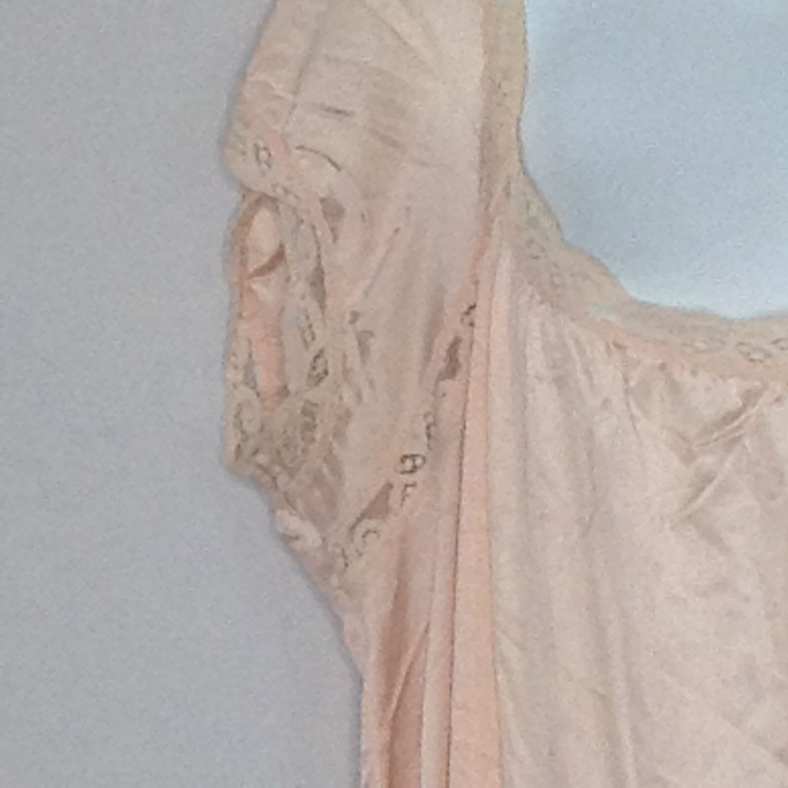 Vintage Womens Olga Full Length Night Gown Style 9629 Peach Pink Size Medium