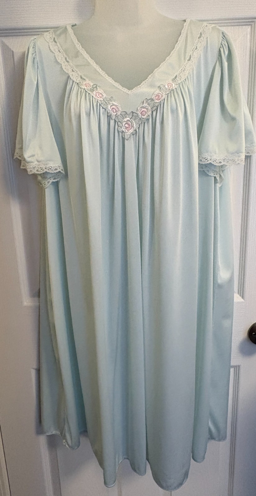 Vtg PLUS SIZE Miss Elaine Nylon Nightgown BUTTER SOFT MINT GRN Floral Lace Trim
