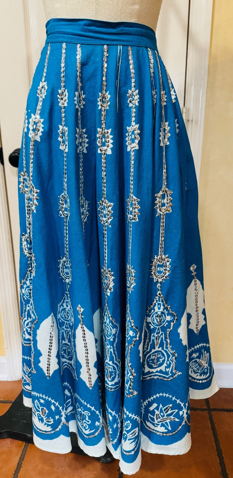 SANDY STARKMAN Vintage 90’s Silver Sequin & Bright Blue Pleated Skirt